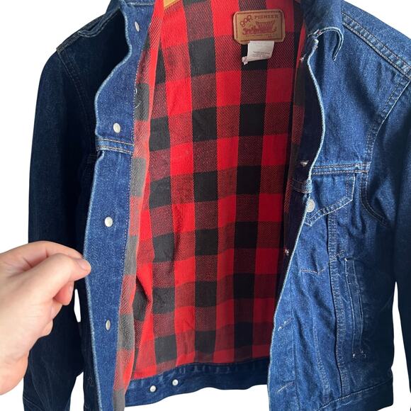 Vintage 80's Gap Pioneer Blue Jean Jacket Red Plaid Inside Size 34 Small 18x23 - Picture 4 of 8